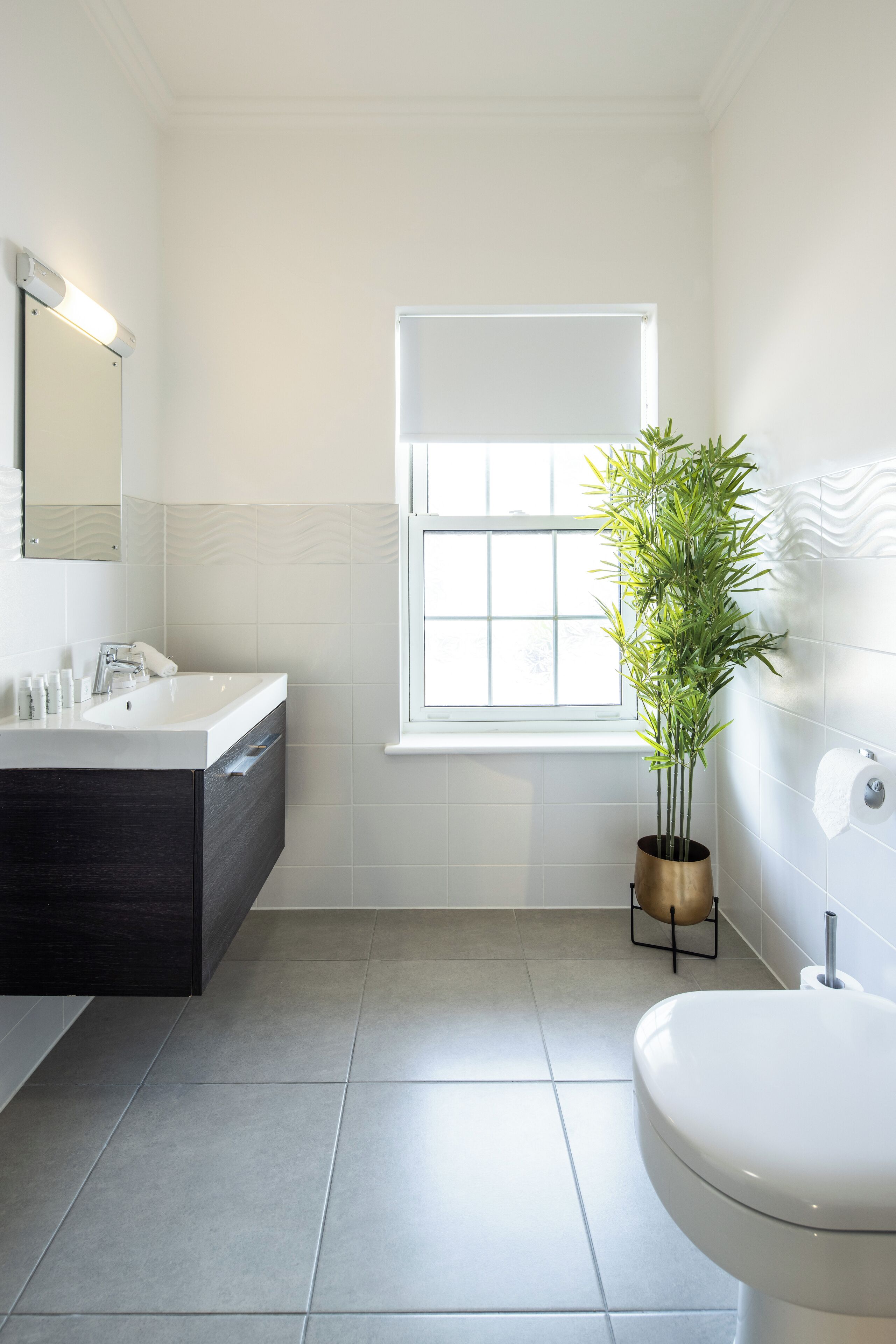 standard room, 1 double bed, non smoking, balcony | bathroom | combined shower/bathtub, eco-friendly toiletries, hair dryer, towels