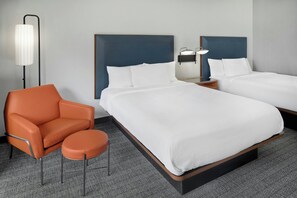 Escritorio, insonorización, tabla de planchar con plancha y wifi gratis 