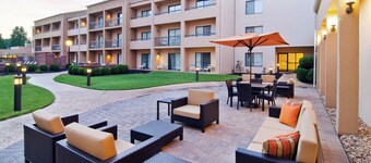 Courtyard by Marriott Huntsville University Drive