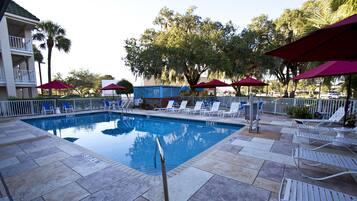 Outdoor pool, open 8:30 AM to 8:30 PM, pool loungers