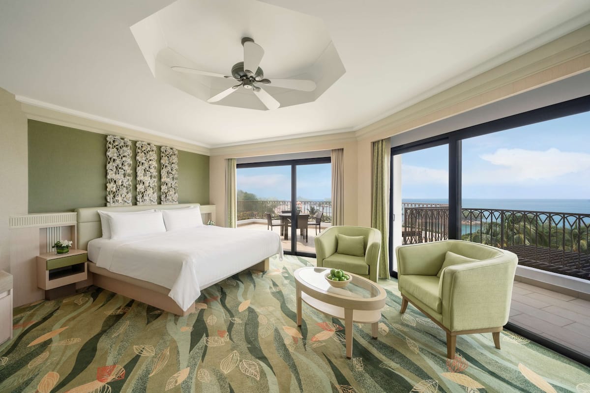 panorama suite | 1 bedroom, hypo-allergenic bedding, in-room safe, individually decorated