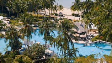 ملاءات للفراش لا تسبب الحساسية وخزنة داخل الغرفة