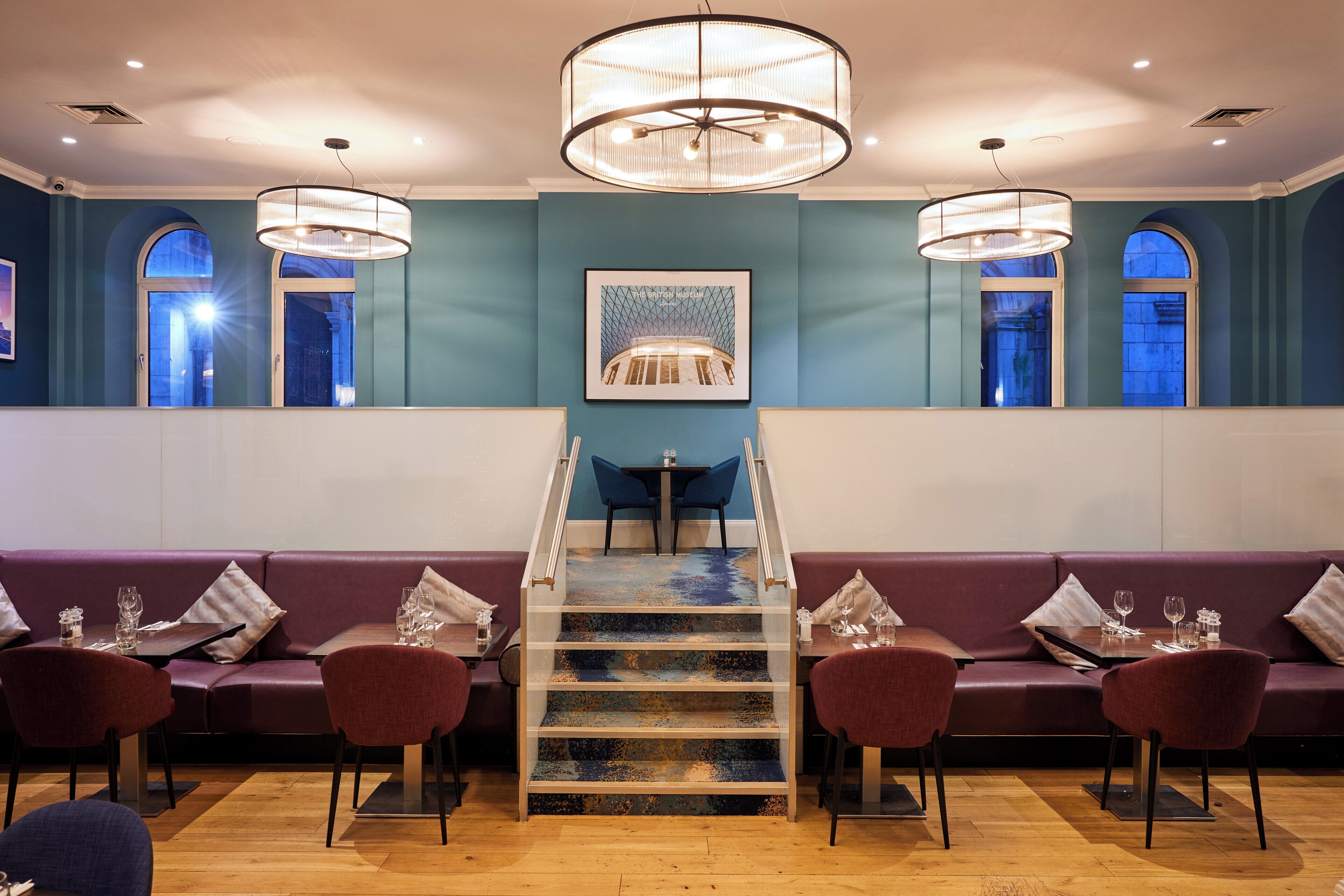 Frokost, lunsj og middag serveres, britiske retter 