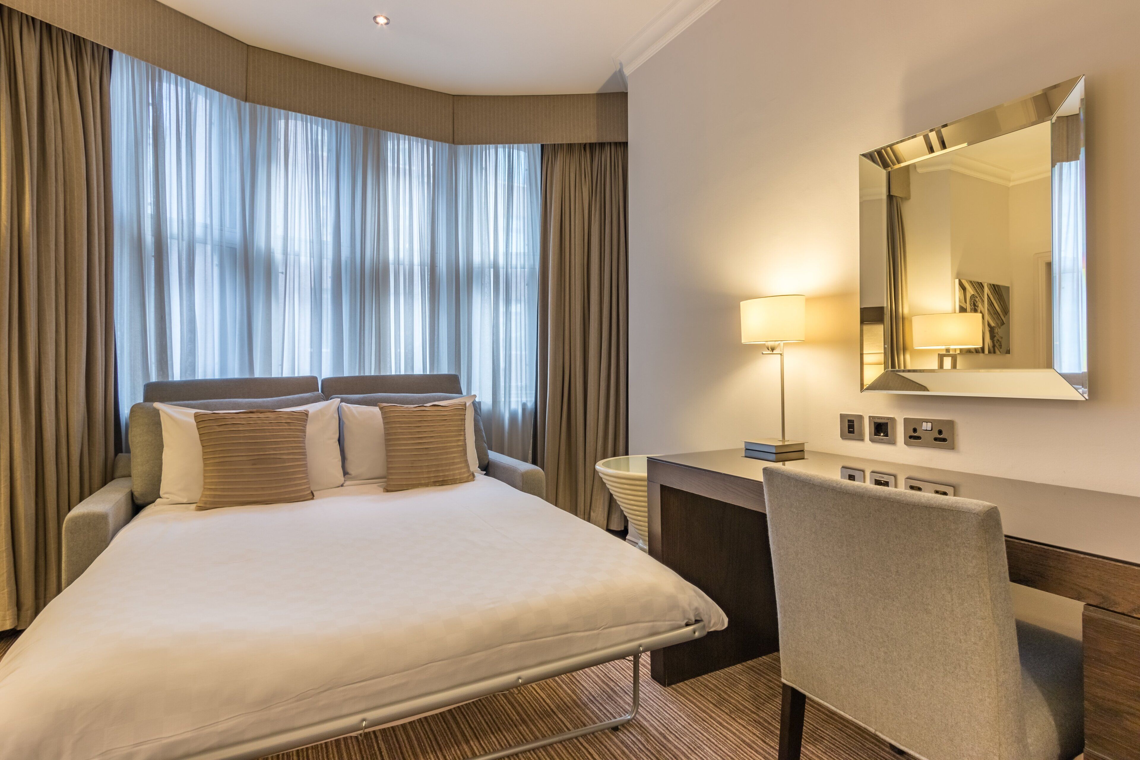 junior suite, 1 double bed with sofa bed | premium bedding, in-room safe, desk, laptop workspace