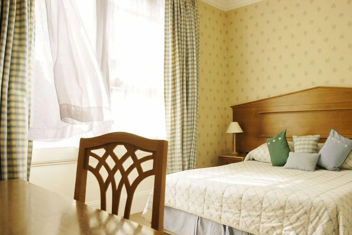 Executive Studio, 2 Double or 2 Queen Beds