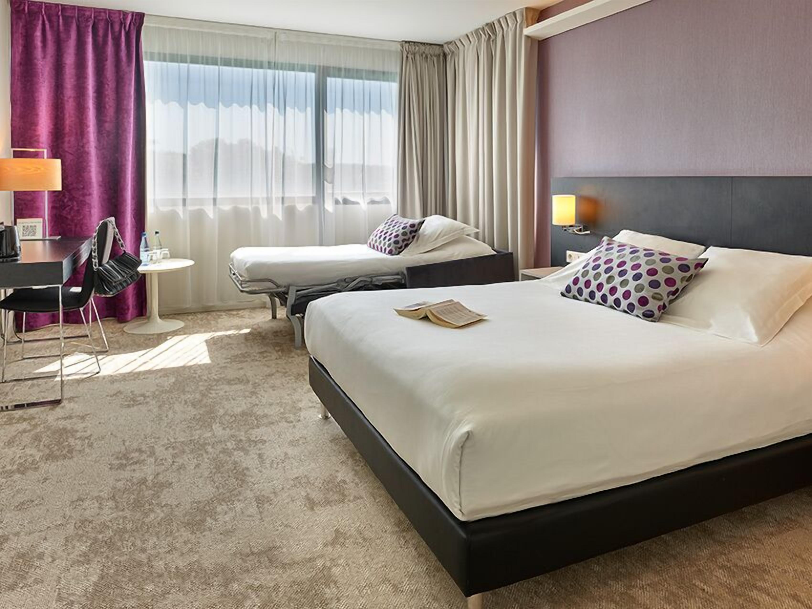 Comfort kamer, 1 queensize bed, niet-roken (with Single Sofabed;Larger Room) | Luxe beddengoed, een kluis op de kamer, een laptopwerkplek