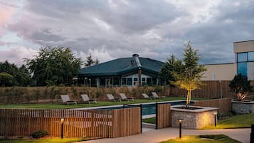 Seasonal outdoor pool, sun loungers
