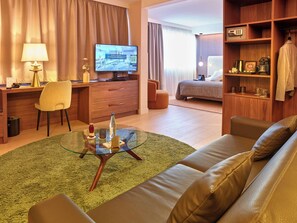 Junior Suite, 1 King Bed, Non Smoking (Larger Room;with Sofabed)