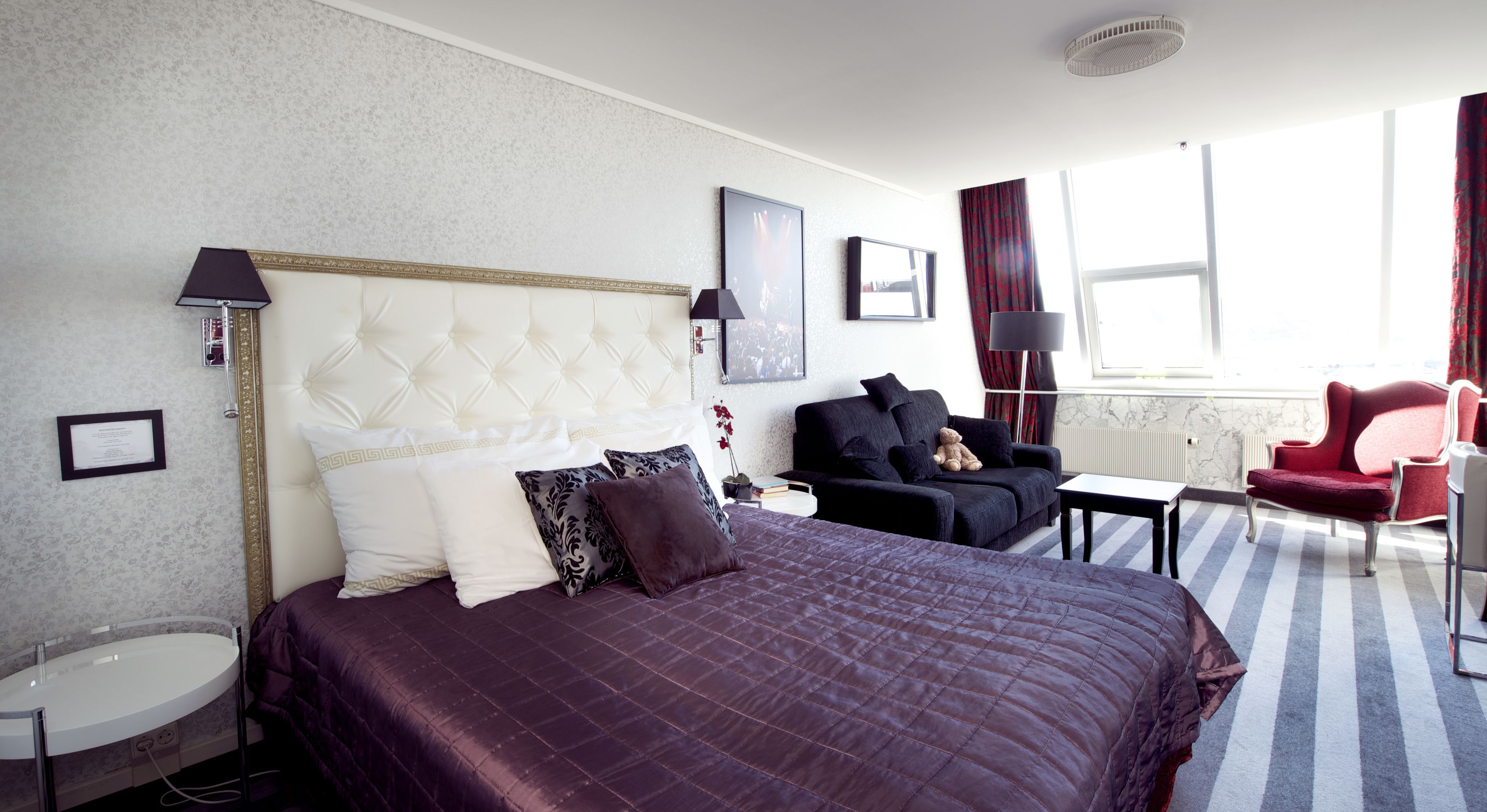 desk, laptop workspace, blackout curtains, cots/infant beds