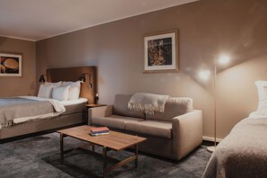 Family Room, 1 Double Bed with Sofa bed | Desk, laptop workspace, blackout drapes, cribs/infant beds - Home Hotel Grand Olav (Trondheim)