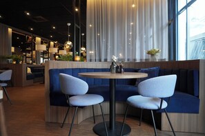 Breakfast served - Home Hotel Grand Olav (Trondheim)