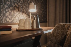 Family Room, 1 Double Bed with Sofa bed | Desk, laptop workspace, blackout curtains, cots/infant beds