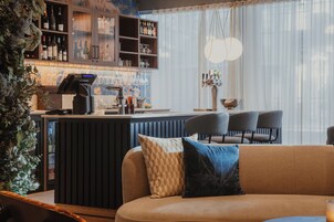 Bar (en la propiedad)