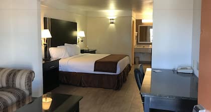 Texas Inn & Suites
