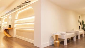Sauna, Körperbehandlungen, Hydrotherapie, Aromatherapie