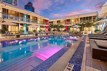 Hotel Exterior at The Grayson Miami Downtown