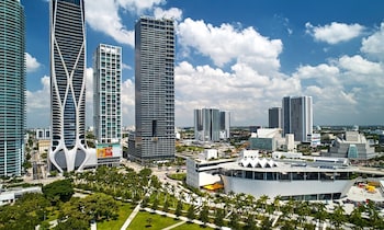 Hotel Exterior at The Grayson Miami Downtown