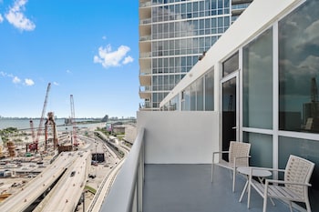Superior Room, 1 King Bed, Balcony, City View | Balcony view at The Grayson Miami Downtown