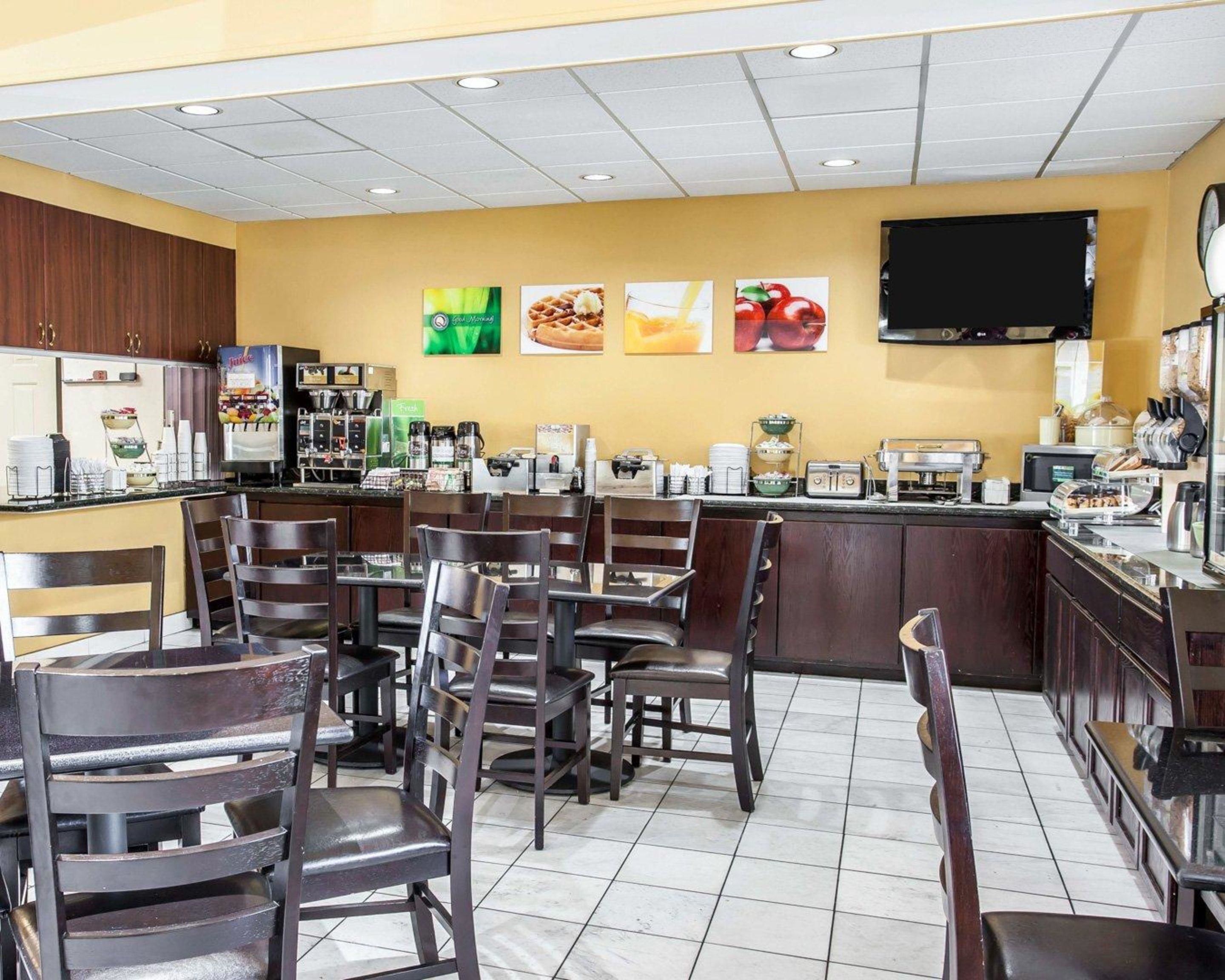 free daily on-the-go breakfast