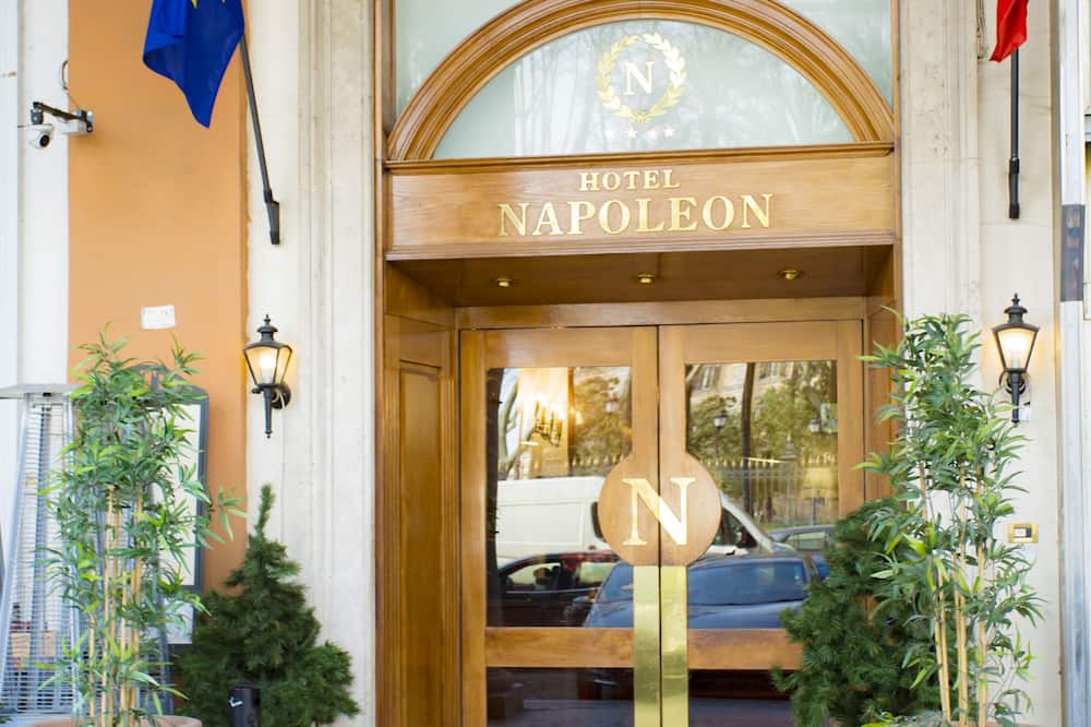Napoleon Hotel