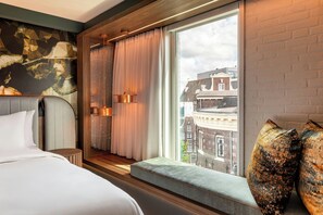 1 bedroom, premium bedding, pillowtop beds, in-room safe
