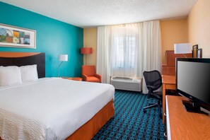 Premium bedding, in-room safe, desk, iron/ironing board - Fairfield Inn & Suites by Marriott Temple Belton (Temple)