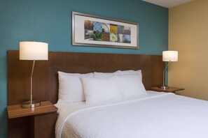 1 Schlafzimmer, hochwertige Bettwaren, Zimmersafe, Schreibtisch