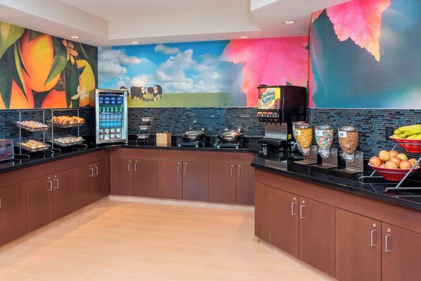 Desayuno buffet incluido todos los días 