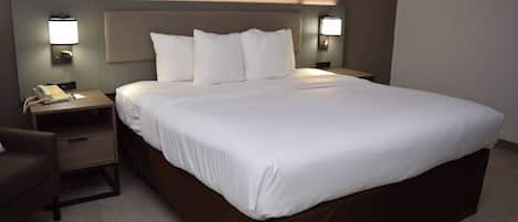 Standardværelse - 1 kingsize-seng | Allergivenligt sengetøj, skrivebord, arbejdsområde til bærbare computere