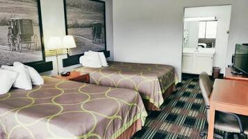 Quarto casal luxo, 2 camas de casal | Cofres nos quartos, escrivaninha, Wi-Fi de cortesia, roupa de cama