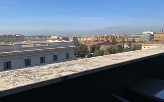 Suite Junior, 1 Tempat Tidur King, teras, pemandangan kota | Pemandangan balkon