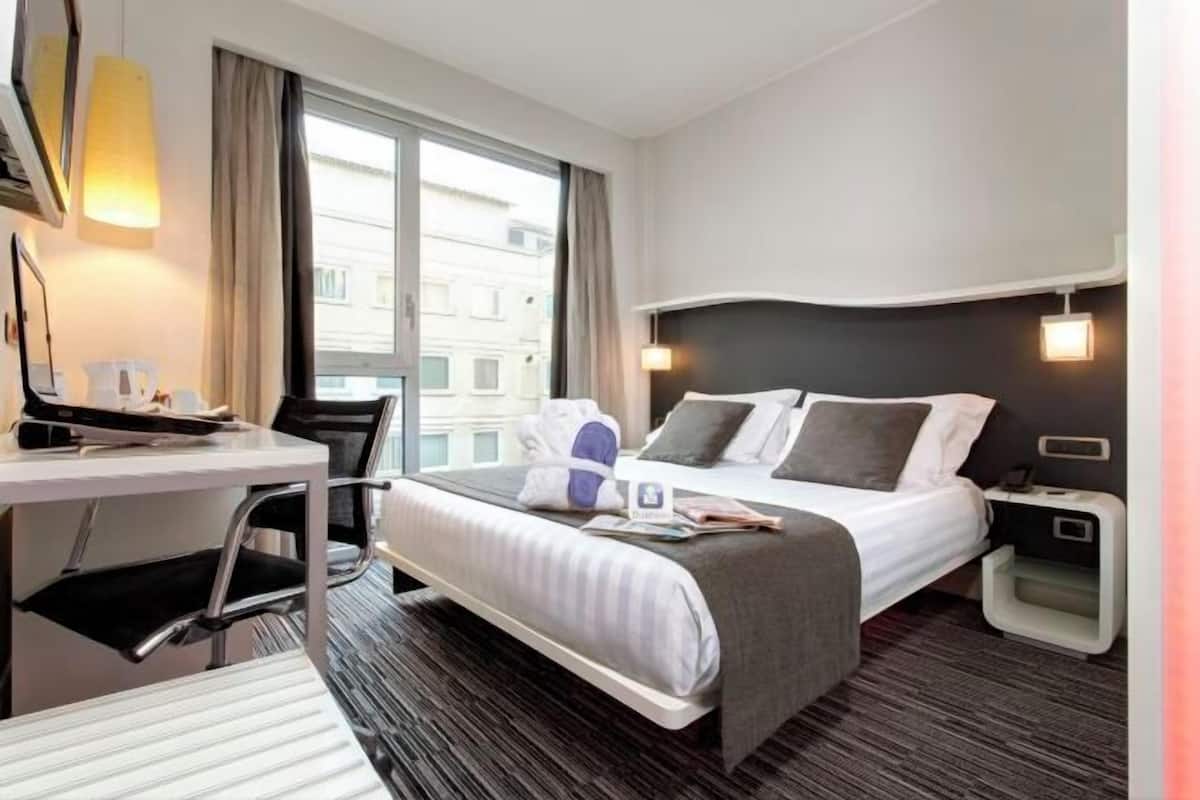 1 Schlafzimmer, hochwertige Bettwaren, Minibar, Zimmersafe