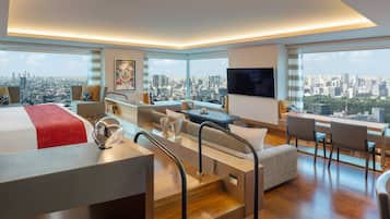 Minibar, in-room safe, desk, blackout drapes