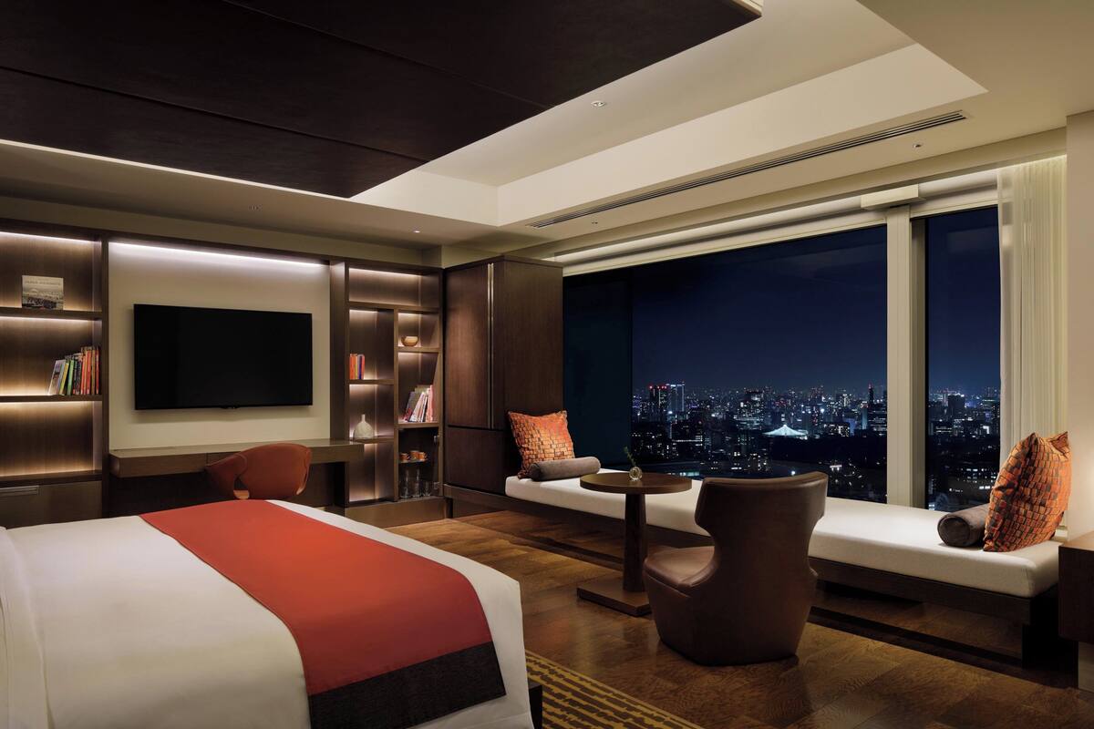 頂級客房, 1 張特大雙人床 (Club Lounge Access) | 迷你吧、房內夾萬、書桌、遮光窗簾/窗簾
