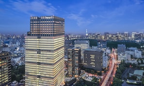 Front of property – evening/night