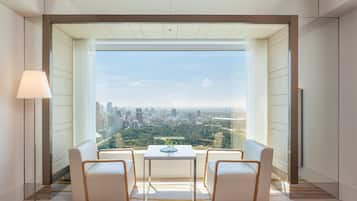 Minibar, in-room safe, desk, blackout curtains