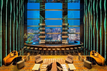 2 bars/lounges. The Prince Gallery Tokyo Kioicho, a Luxury Collection Hotel