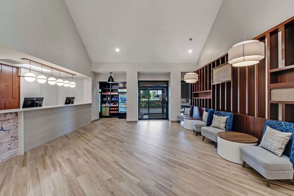 Lobby - Comfort Suites Chesapeake - Norfolk (Chesapeake)