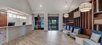 Comfort Suites Chesapeake - Norfolk