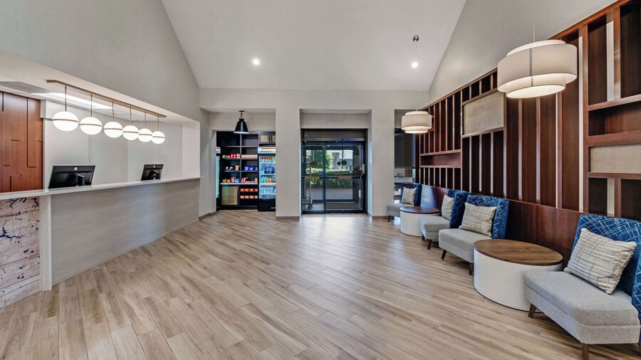 Comfort Suites Chesapeake - Norfolk