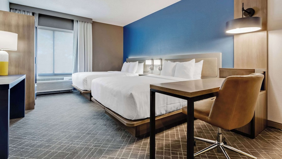 Comfort Suites Chesapeake - Norfolk