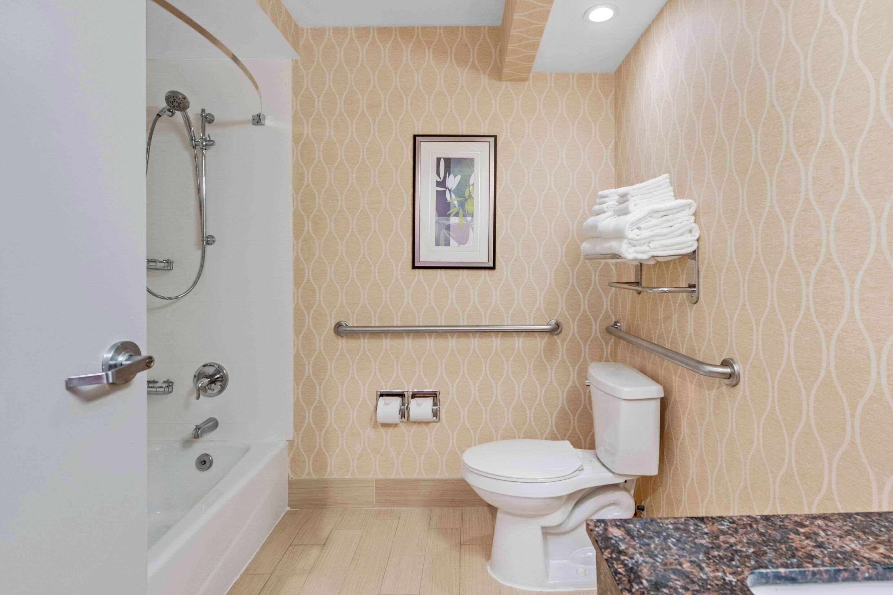 suite, 1 double bed with sofa bed, accessible, non smoking | individually decorated, individually furnished, desk, laptop workspace