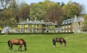 Exterior - Kinloch House (Blairgowrie)