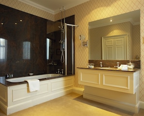 Bathroom - Kinloch House (Blairgowrie)