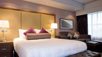 Premium bedding, in-room safe, desk, blackout drapes