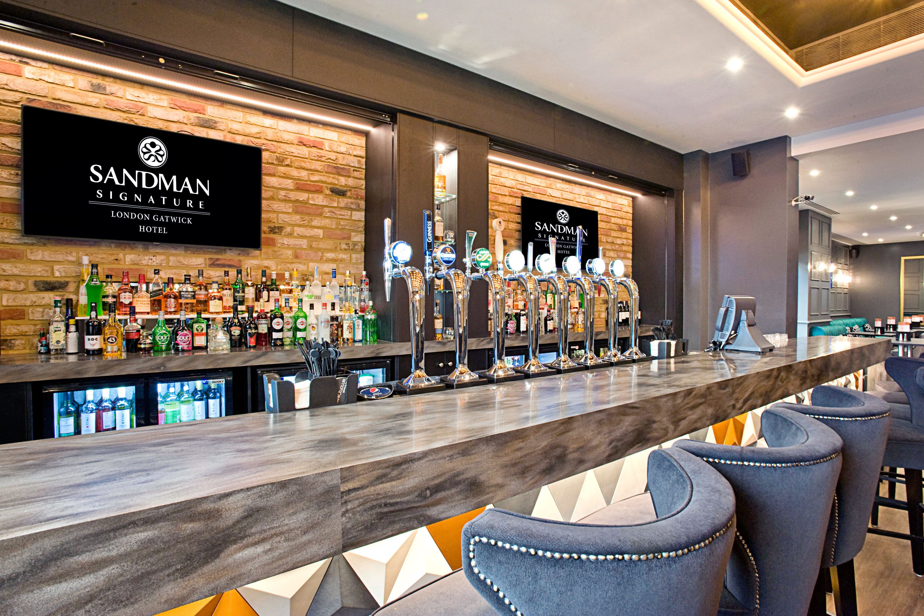 serves lunch and dinner