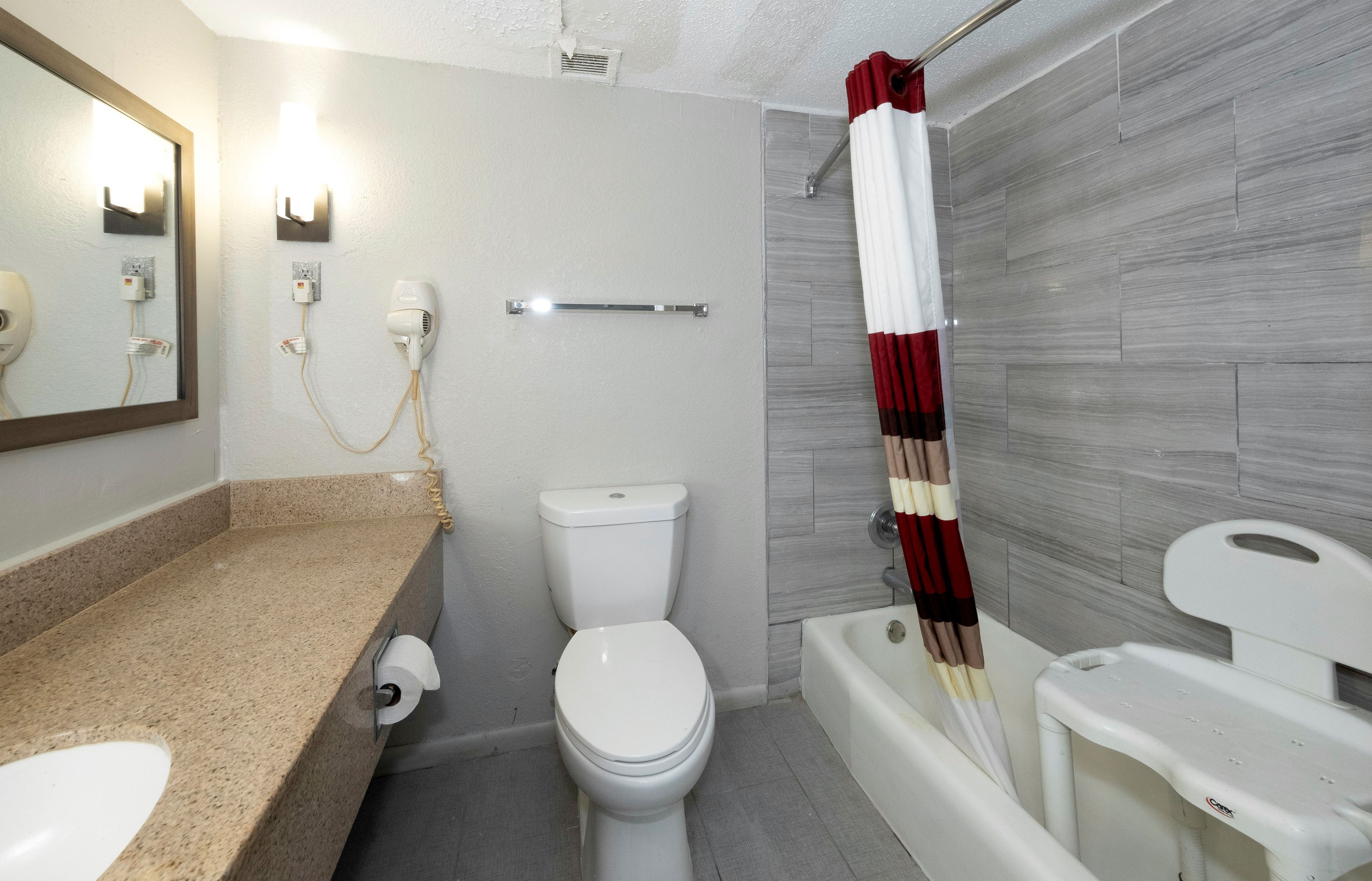 Chambre Deluxe, 2 lits doubles, accessible aux personnes à mobilité réduite, non-fumeur | Salle de bain