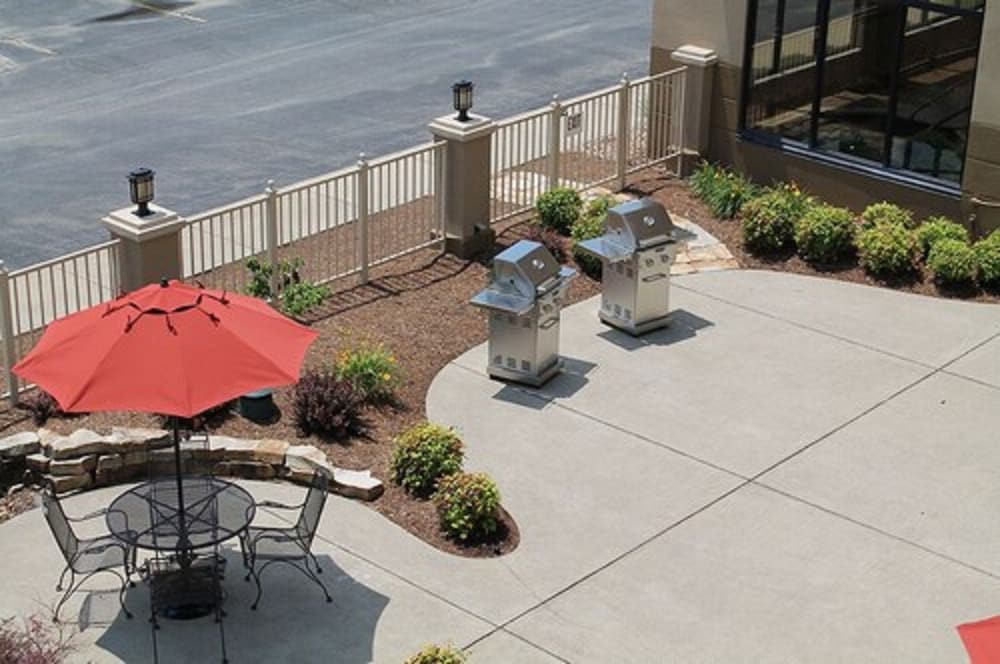 Auburn Place Hotel & Suites Paducah image