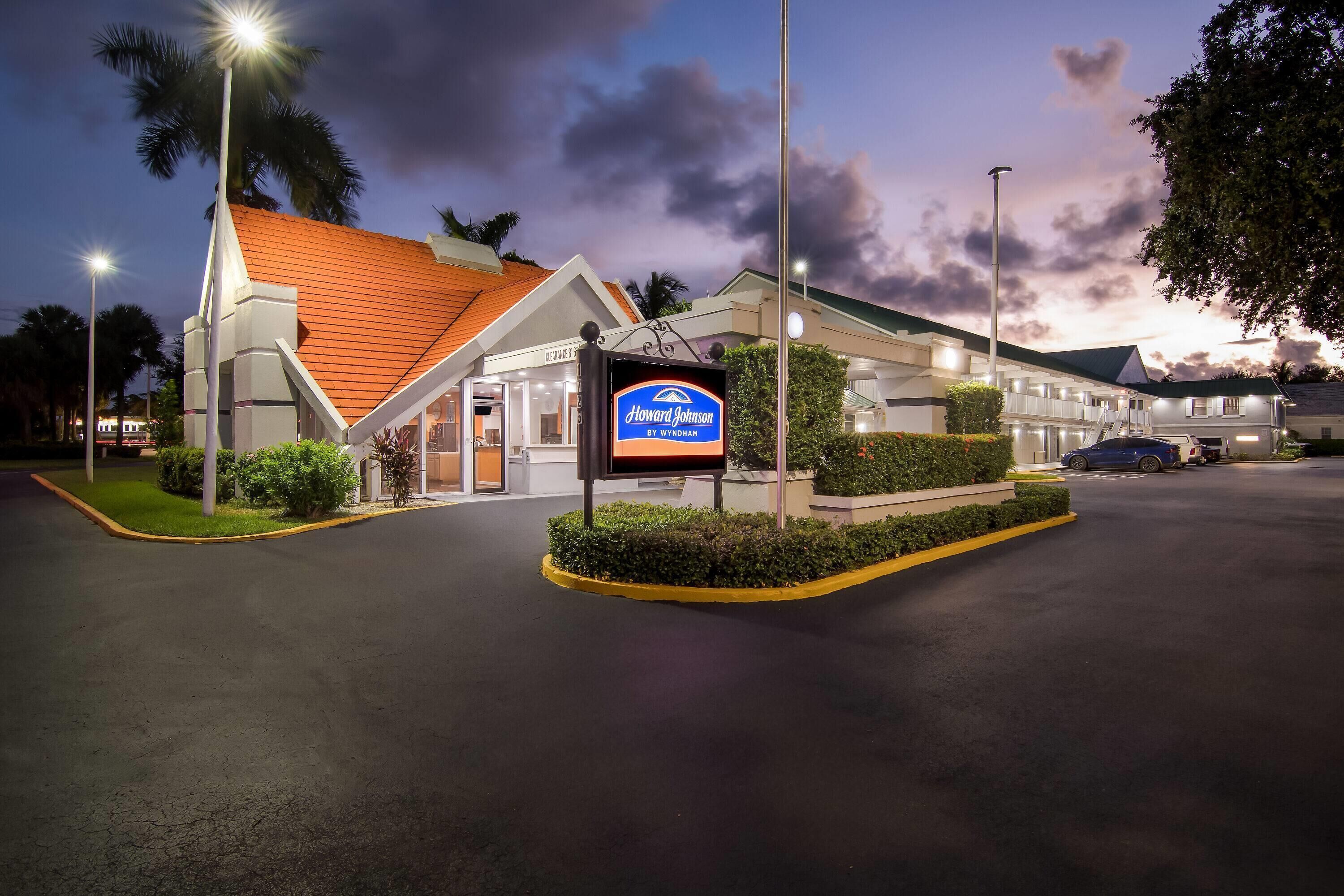 Photo - Howard Johnson by Wyndham Vero Beach / Downtown