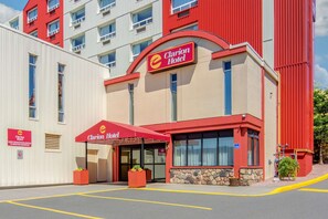 Exterior - Clarion Hotel (Sudbury)